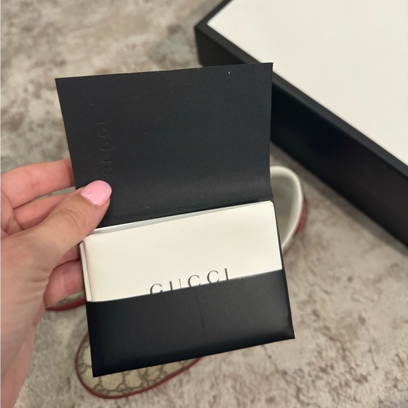 Men’s Gucci Shoes - Picture 8 of 8